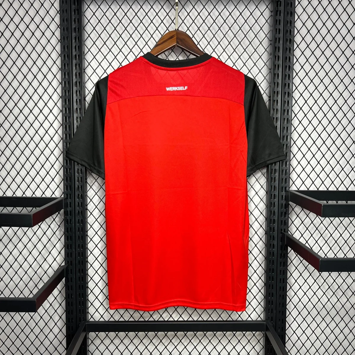 Bayer Leverkusen Domicile 2024/2025 – Image 3