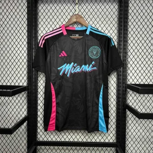 inter-miami-cf-edition-heat-black-2024-rose-s-vetements-de-sport-841.jpgv1764261038 Inter Miami CF Edition HEAT Black 2024
