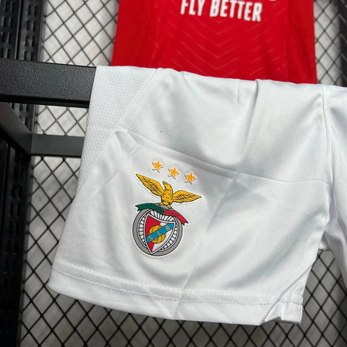 Kit enfant Benfica Lisbonne Domicile 24/25 – Image 4