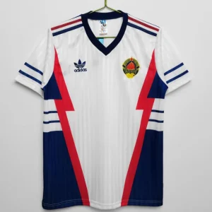 yougoslavie-exterieur-retro-1990-s-vetements-de-sport-201.jpgv1764261717 Yougoslavie Extérieur Retro 1990